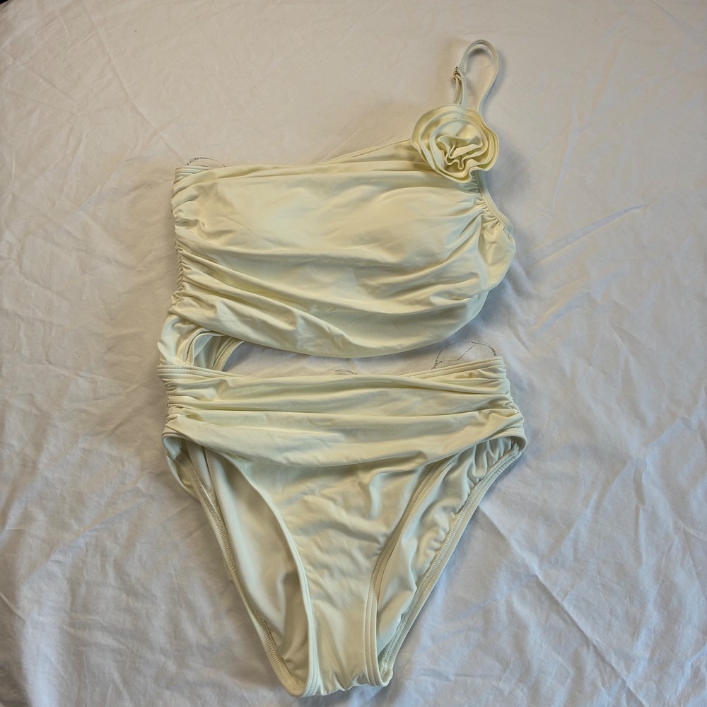 Kate Spade New York Rosette One Shoulder Cutout Swimsuit Cream Medium NEW